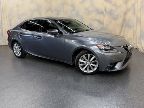 Used 2016 Lexus IS 300 AWD w/ Premium Package image 8