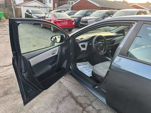 Used 2016 Toyota Corolla LE image 10