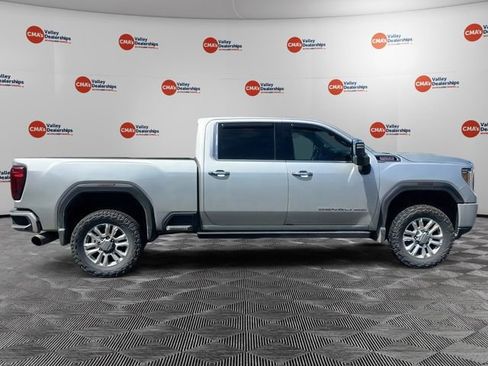 Used 2021 GMC Sierra 3500 Denali w/ Denali Ultimate Package image 8