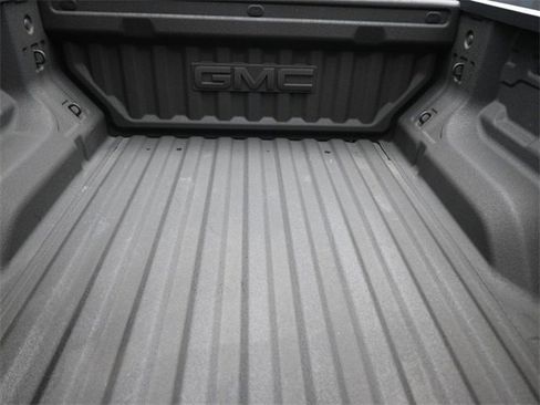 Used 2025 GMC Canyon Denali image 29