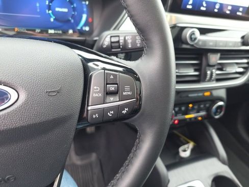 Used 2022 Ford Escape Titanium w/ Class II Trailer Tow Package image 26