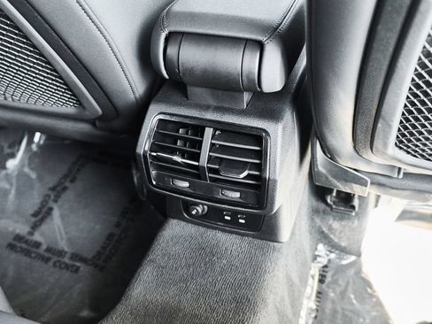 Used 2025 Audi Q3 2.0T Premium AWD/4WD image 44