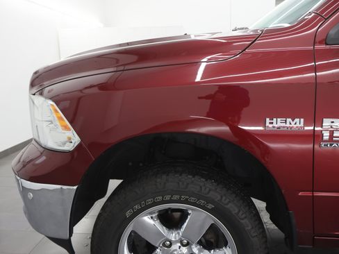Used 2019 RAM 1500 Big Horn image 32