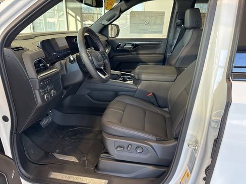 New 2026 Chevrolet Suburban RST image 7