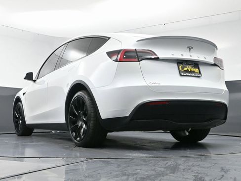Used 2021 Tesla Model Y 2WD image 54