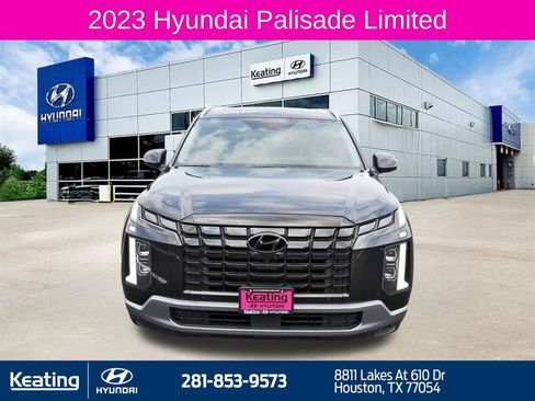 Used 2023 Hyundai Palisade Limited FWD image 2
