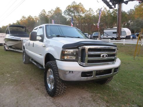 Used 2007 Ford F350 Lariat image 4