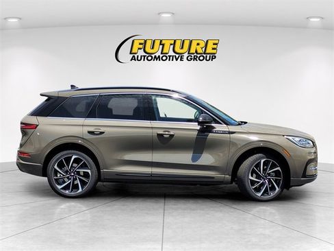 New 2025 Lincoln Corsair Grand Touring w/ Equipment Group 302A image 4