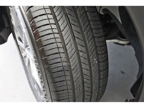 Certified 2024 Nissan Rogue S image 30