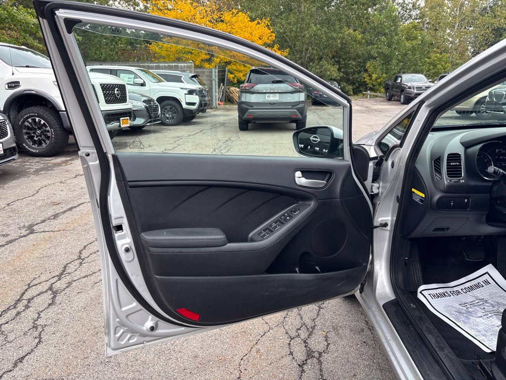 Used 2018 Kia Forte LX FWD image 15