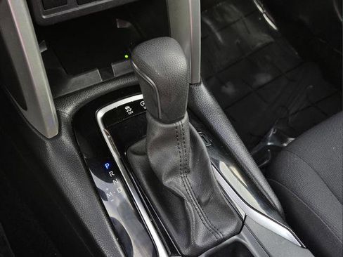 Used 2024 Toyota Corolla Cross LE FWD image 22