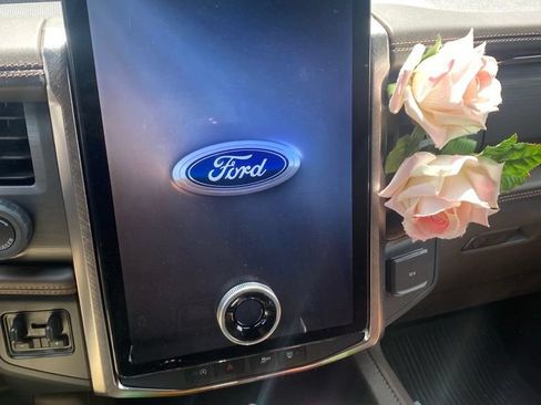 Used 2024 Ford Expedition Max King Ranch AWD/4WD image 13