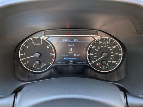 Used 2023 Nissan Altima 2.5 SV AWD/4WD image 14