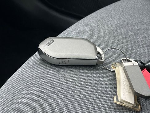 Used 2025 Kia K4 LXS image 25