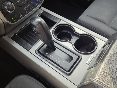 Used 2017 Ford Expedition EL XLT image 21