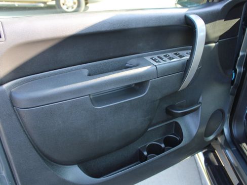 Used 2011 Chevrolet Silverado 1500 LT w/ All-Star Edition RWD image 13