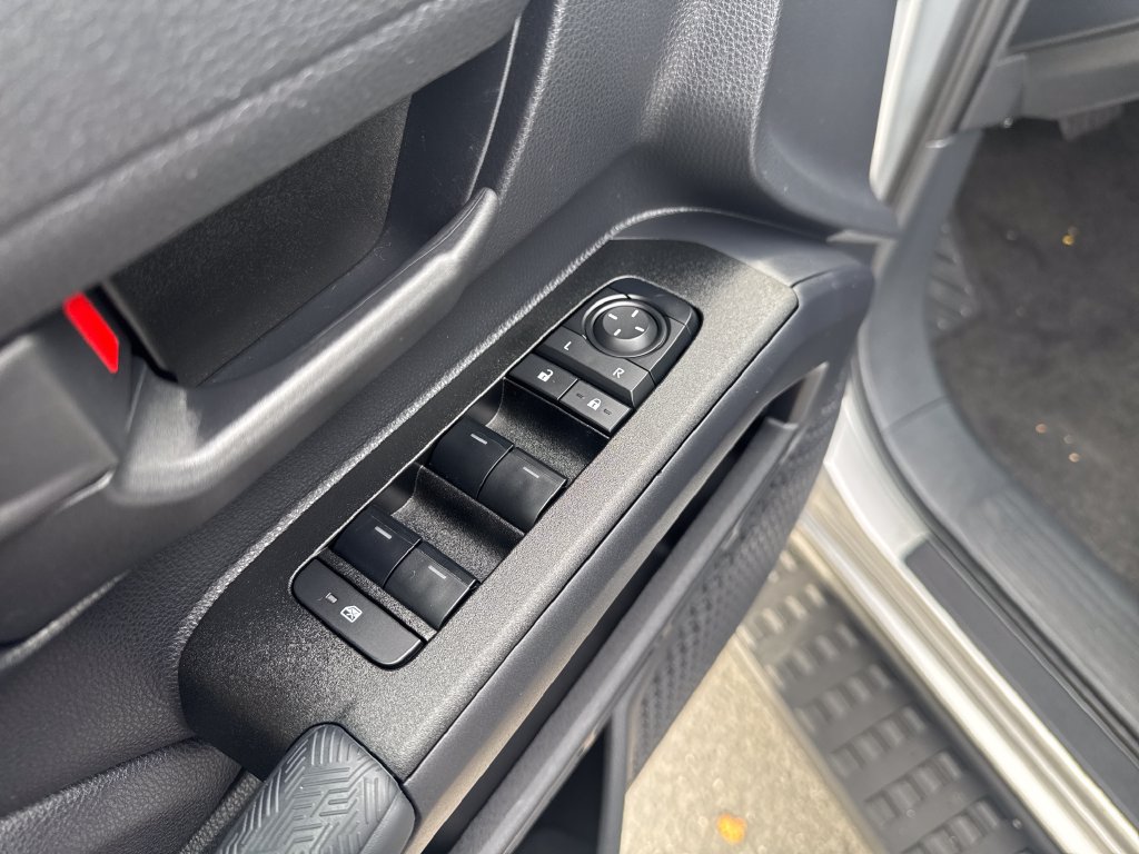 Certified 2025 Toyota 4Runner SR5 AWD/4WD image 11