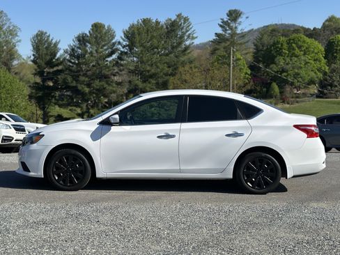 Used 2018 Nissan Sentra S image 6