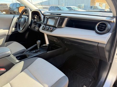 Used 2013 Toyota RAV4 LE AWD/4WD image 30