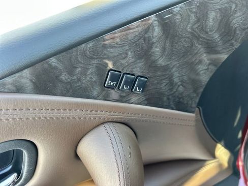 Used 2024 Nissan Armada Platinum w/ Cargo Package image 33