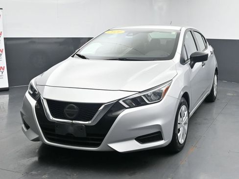 Used 2021 Nissan Versa S image 4