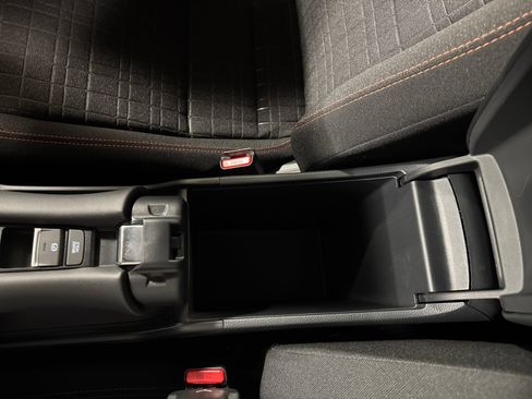 Used 2025 Honda HR-V Sport image 25