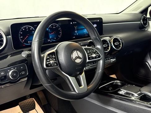 Used 2019 Mercedes-Benz A 220 image 40
