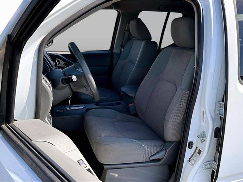 Used 2021 Nissan Frontier SV RWD image 20