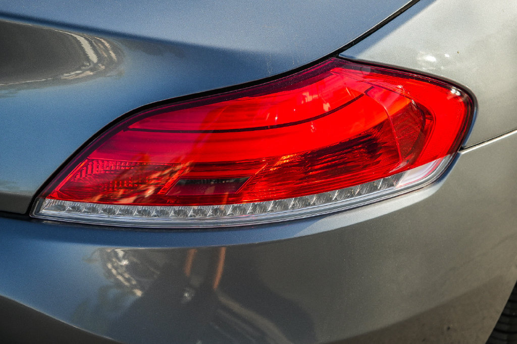 Used 2009 BMW Z4 sDrive30i RWD image 7