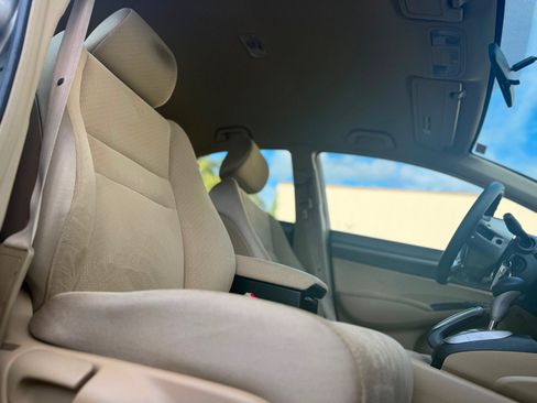 Used 2008 Honda Civic Hybrid Sedan image 9