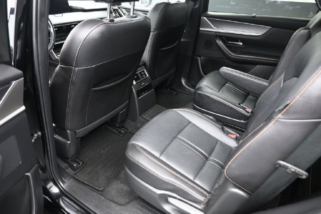 Certified 2024 MAZDA CX-90 Plug-In Hybrid w/ Preferred AWD/4WD image 12