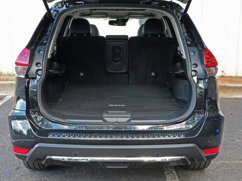 Used 2019 Nissan Rogue SL w/ Premium Package AWD/4WD image 9