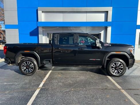 Used 2023 GMC Sierra 2500 AT4 w/ AT4 Premium Plus Package image 4