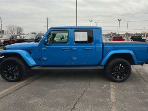 Used 2022 Jeep Gladiator Overland image 5