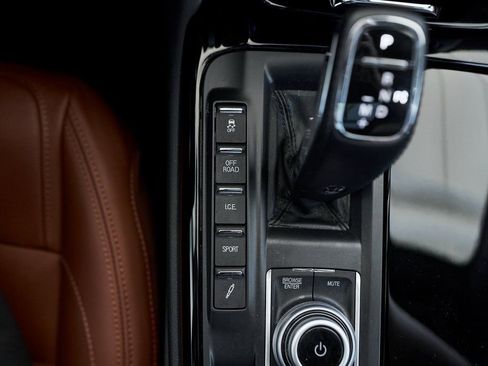 Used 2022 Maserati Levante Modena image 46