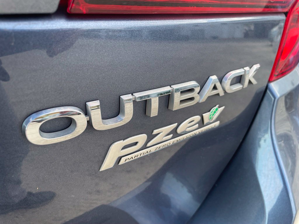 Used 2017 Subaru Outback 2.5i Limited AWD/4WD image 12