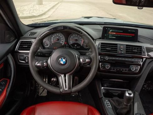 Used 2018 BMW M3 RWD image 13