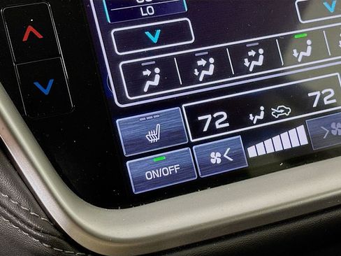 Used 2021 Subaru Outback Premium w/ Popular Package #1 image 26