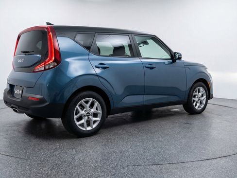Used 2025 Kia Soul LX w/ LX Technology Package image 9