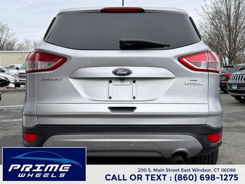 Used 2015 Ford Escape SE image 6