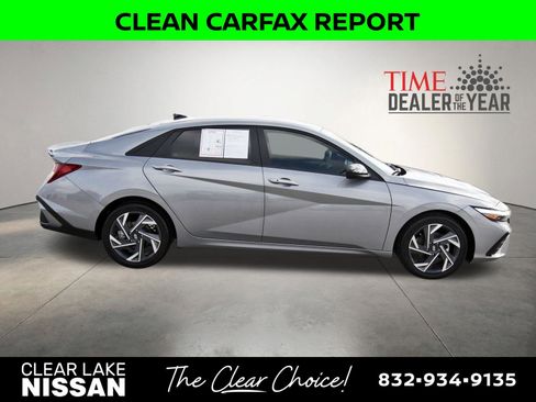 Used 2025 Hyundai Elantra Sport image 8