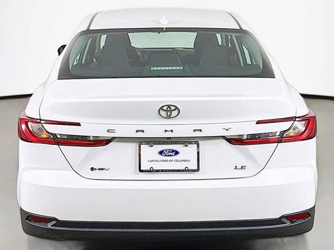 Used 2025 Toyota Camry LE image 10