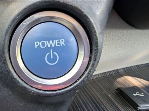 Used 2021 Toyota Sienna Limited FWD image 26