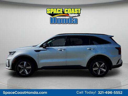 Used 2022 Kia Sorento S FWD image 6