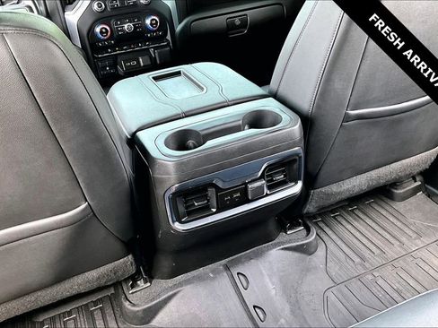 Used 2022 GMC Sierra 1500 SLT AWD/4WD image 11