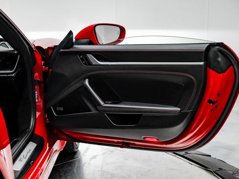 Used 2024 Porsche 911 Carrera w/ Premium Package image 71