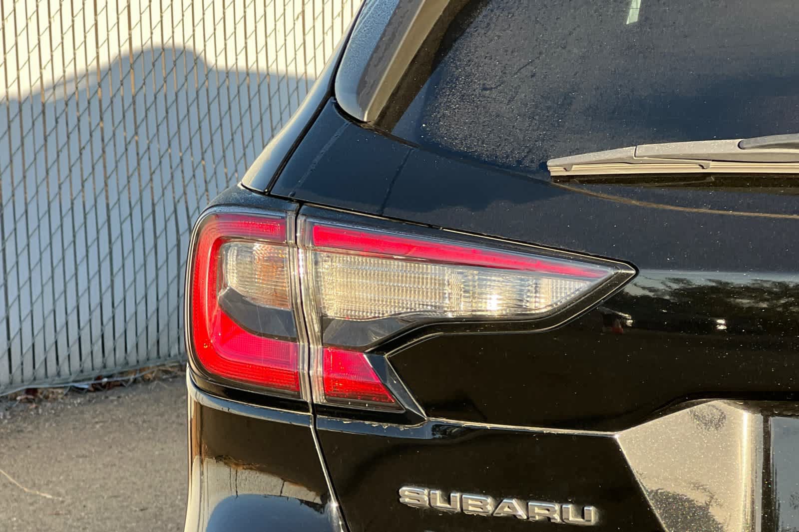 Used 2023 Subaru Outback Premium AWD/4WD image 23