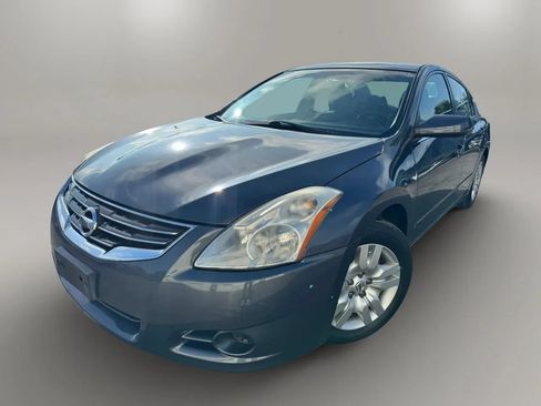 Used 2012 Nissan Altima 2.5 S FWD image 1
