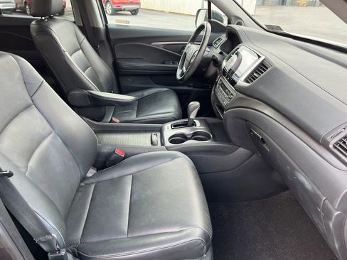 Used 2019 Honda Ridgeline RTL-T image 12