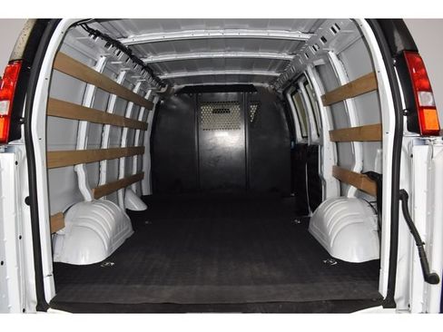 Used 2025 GMC Savana 2500 w/ Driver Convenience Package RWD image 29